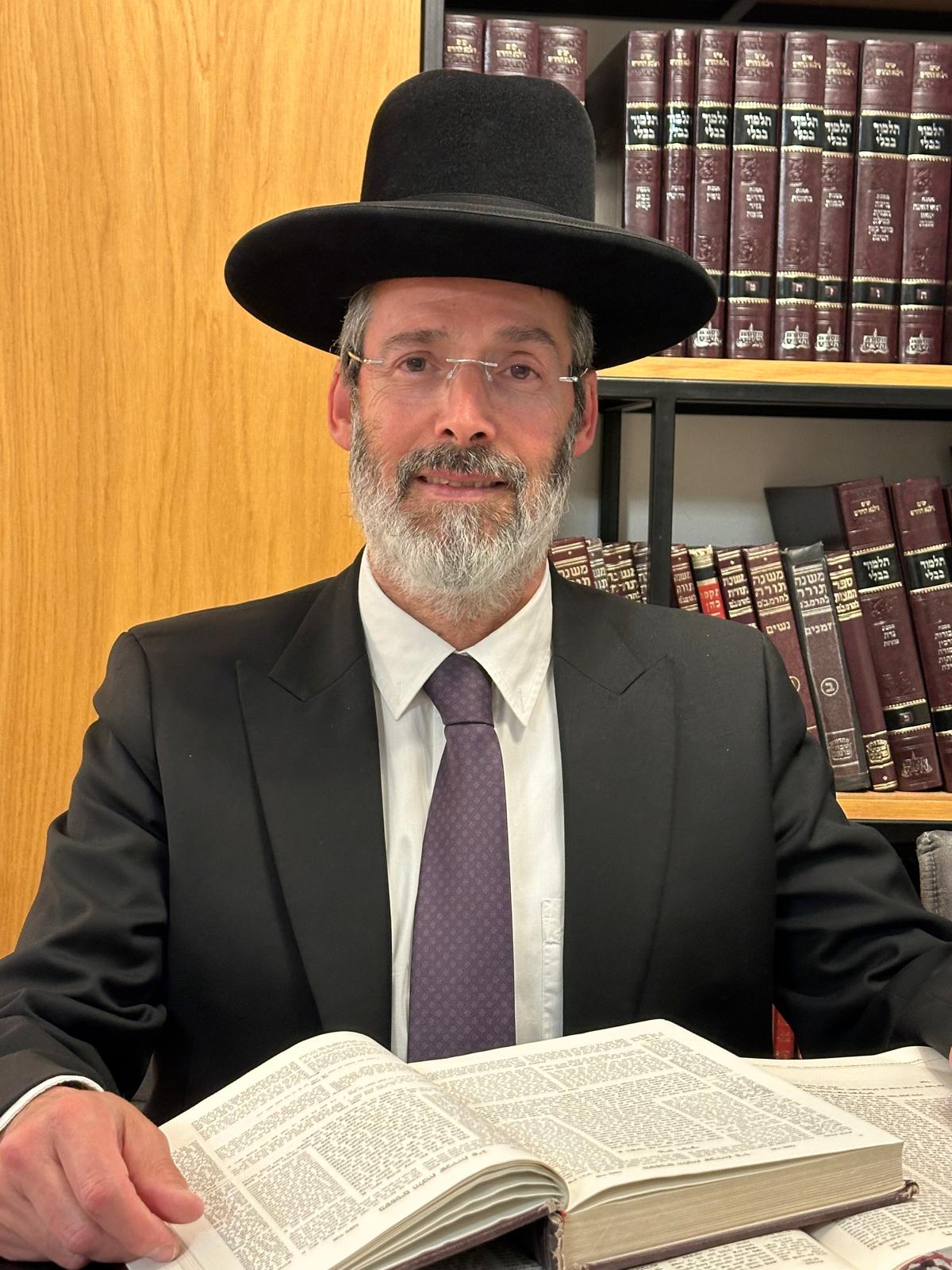 הרב הדיין מאיר כהנא